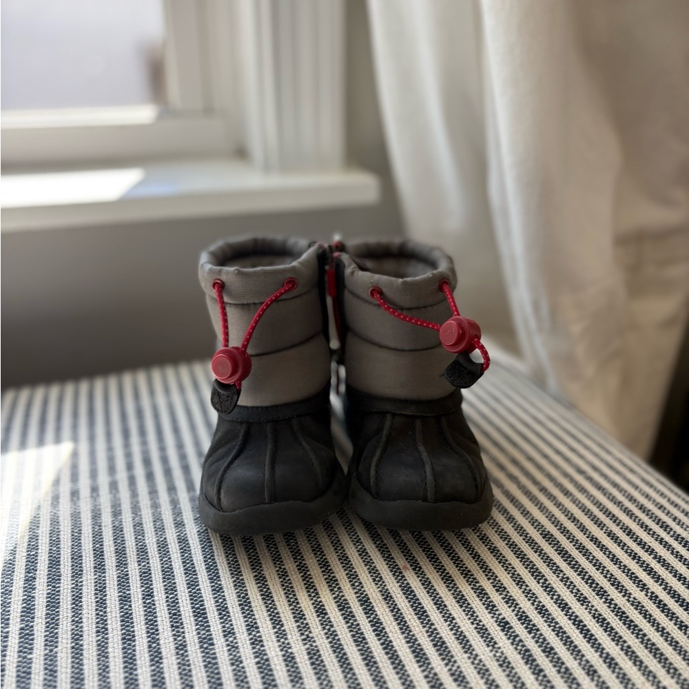 UGG Kids' Black and Gray Winter Boots